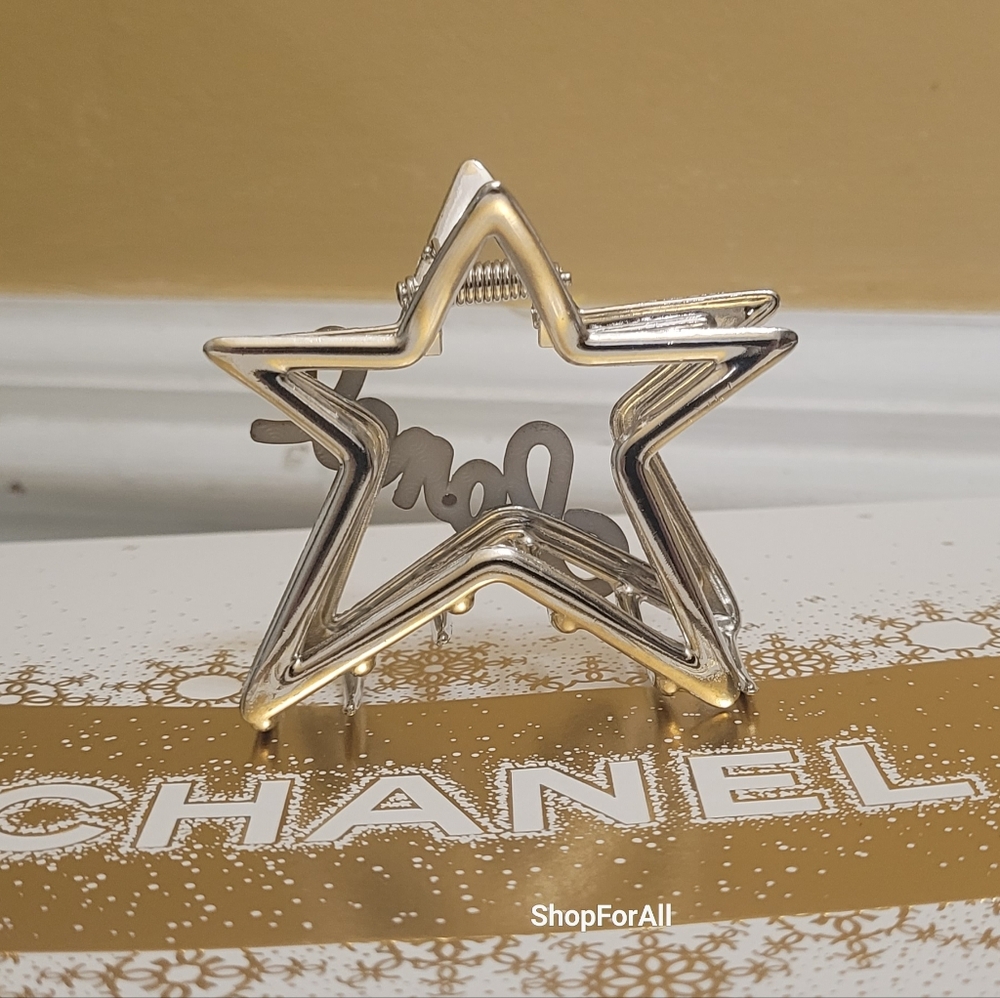 Chanel - Picture 4 of 7